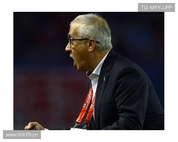 埃泽:期待持续拼搏争取胜利 埃泽:期待持续拼搏争取胜利