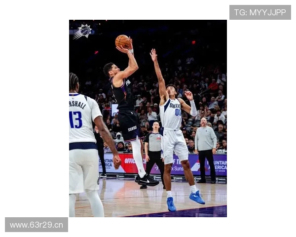 太阳险胜独行侠 布克37分狄龙28分闪耀 太阳险胜独行侠 布克37分狄龙28分闪耀